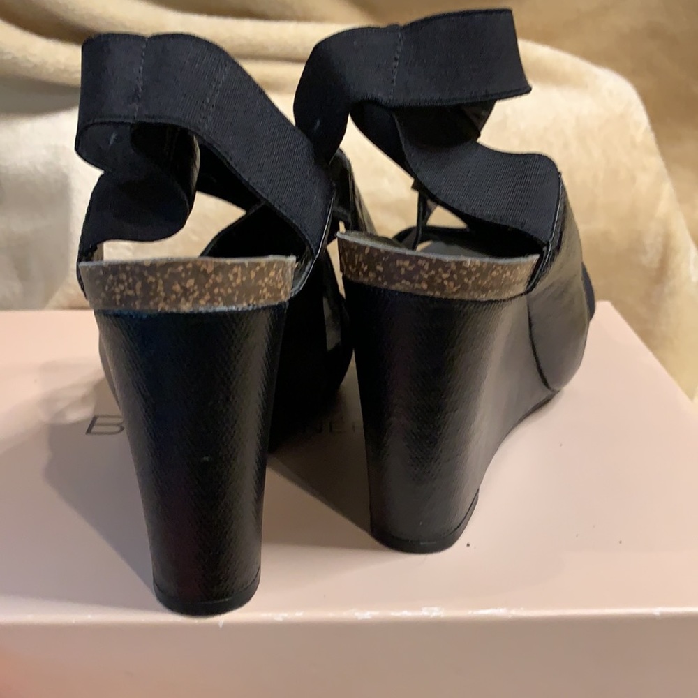 BCBGeneration -BG Tundra -ladies wedge heels - Picture 4 of 12